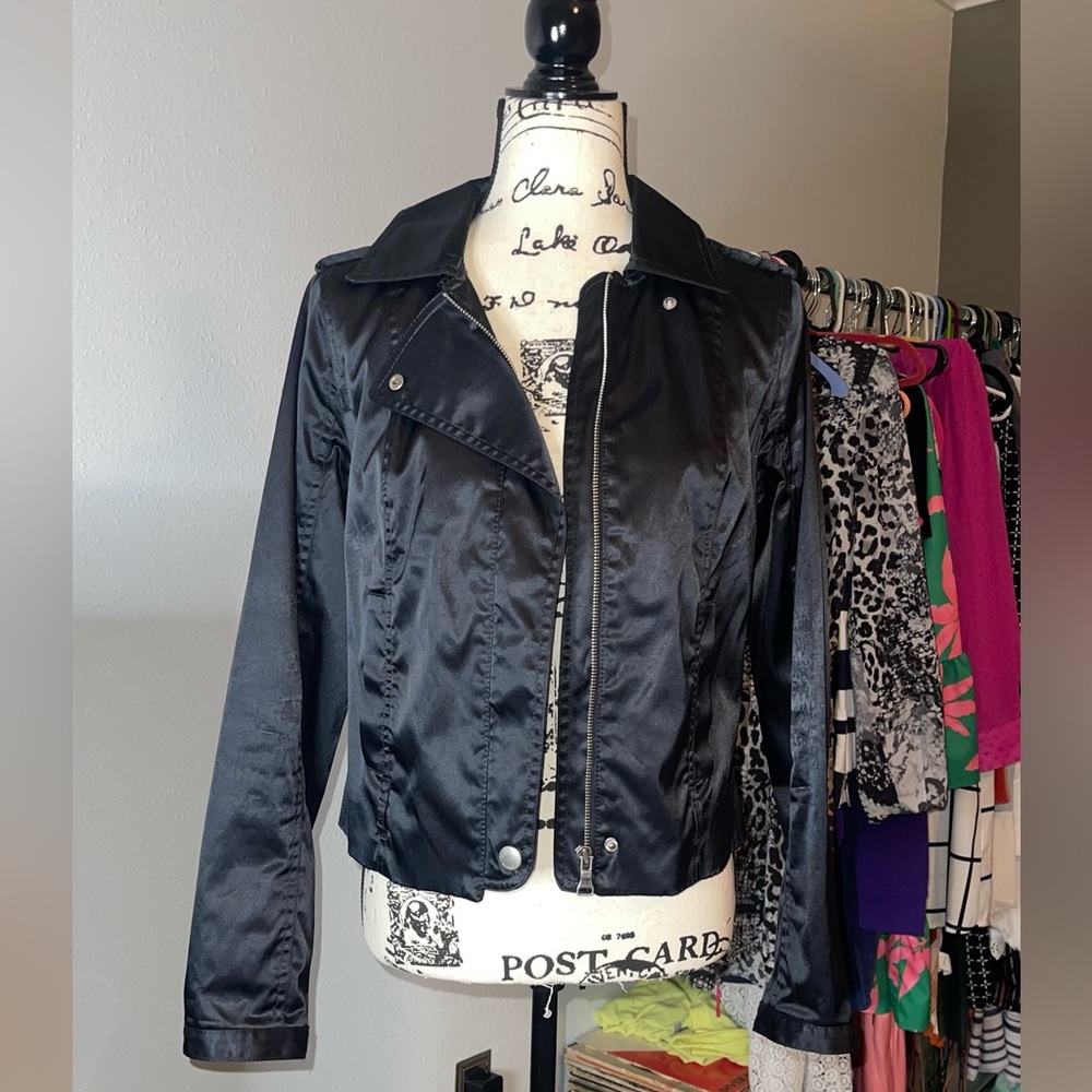Express Design Studio Women's Black Jacket size 10 zipper closure with pockets - Picture 2 of 16